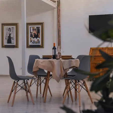 Tiffany דירה בלגרד